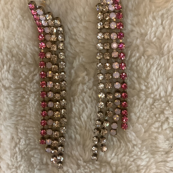 Multi-color dangling earrings - Picture 4 of 7